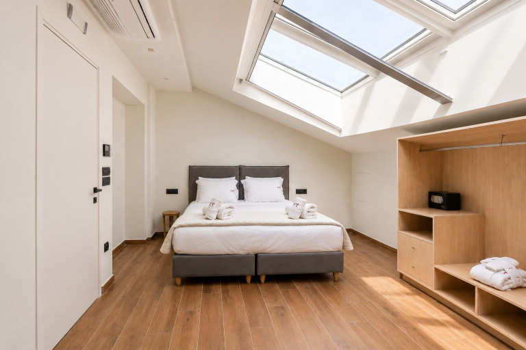 Room 1, Morus Acropolis Urban Suites, Attica