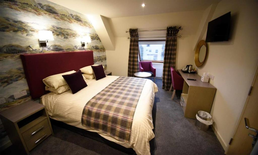 Bedroom 2, The Royal Hotel, Highland
