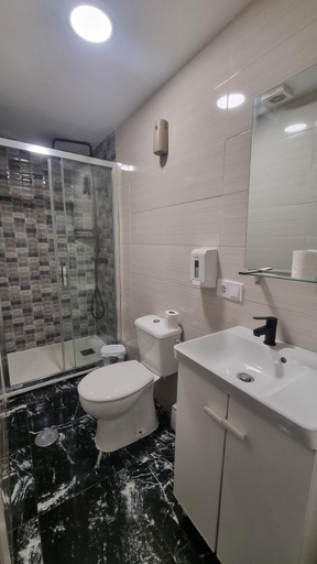 Bathroom 3, Pension Susita, Alicante