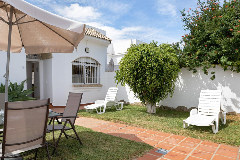Others 5, Chalet Fuente3 piscina comun famila, Cádiz