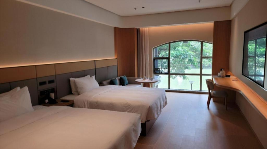 Bedroom 2, Riverside Hotel, Zhongshan