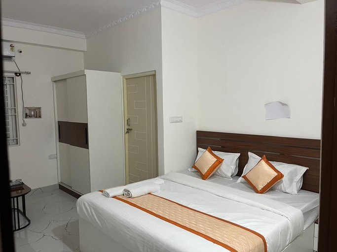 Room 2, S L N PARADISE, Bangalore