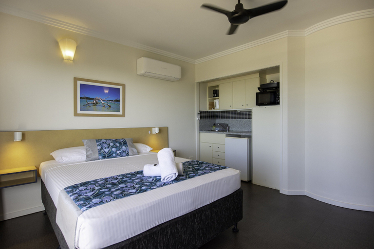 Bedroom 3, Coral Sea Vista Apartments, Whitsunday