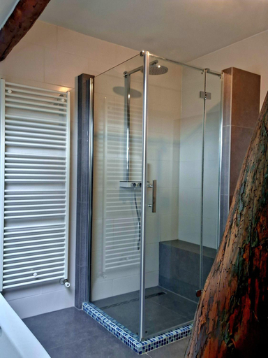 Bathroom 3, Hof van Eden, Neerijnen