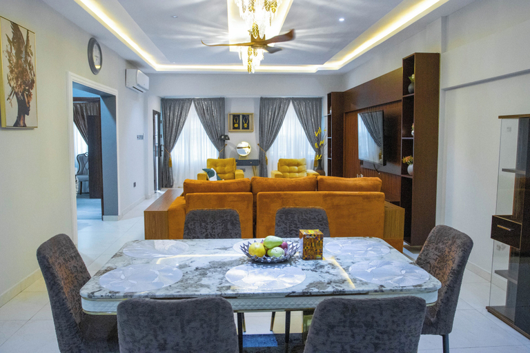 Dining 2, The Beniluxe, Accra