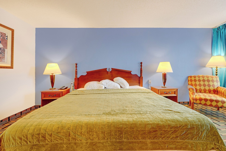 Room 4, Ole South Inn Jackson I 40 TN, Madison