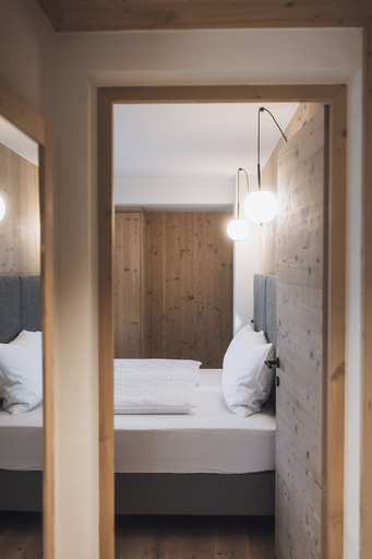 Bedroom 2, Kessler's Mountain Lodge, Bolzano