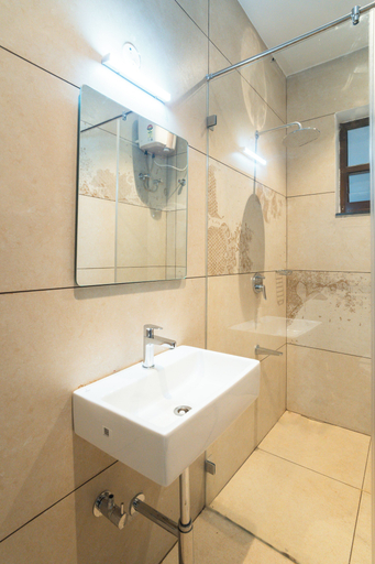 Bathroom 4, MGM Whispering Meadows Yelagiri, Vellore