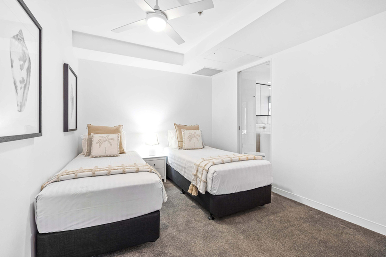 Bedroom 2, Oracle Resort, Broadbeach - Q Stay, Gold Coast