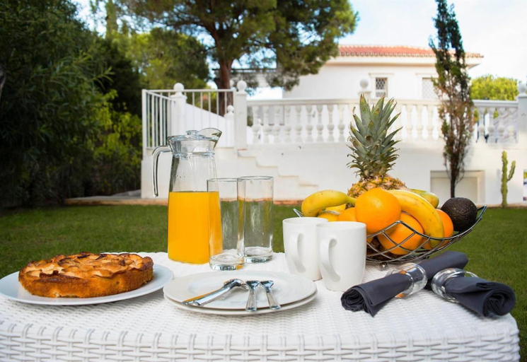 Food & Drinks, Villa Domus Vesta, Málaga