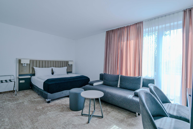 Bedroom 3, Hotel Mondial Comfort - Frankfurt City Centre, Frankfurt am Main