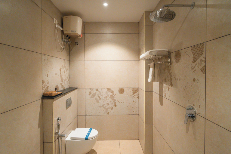 Bathroom 4, MGM Whispering Meadows Yelagiri, Vellore