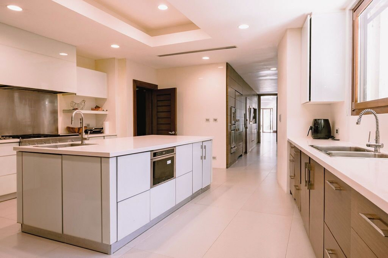 Private kitchen 5, Luxurious Villa Private Beach Juanillo, Salvaleon de Higuey