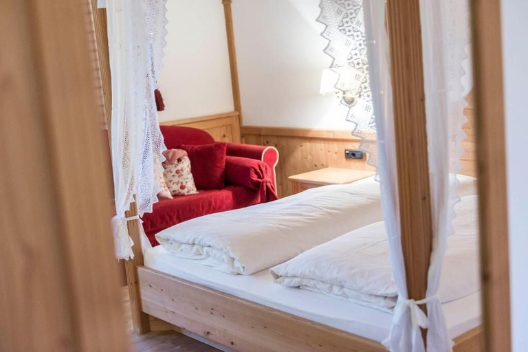 Bedroom 3, Hotel Onach, Bolzano