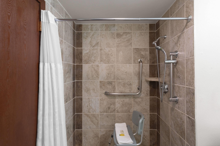 Bathroom 4, Super 8 by Wyndham Jackson Hole, Teton