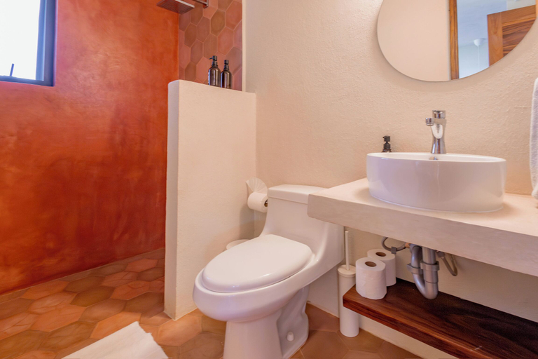 Bathroom 4, Casa Nogales, Dist. Pochutla