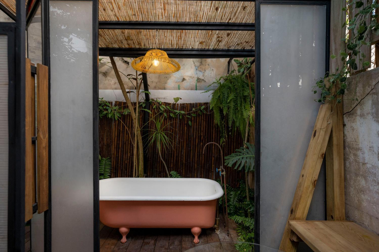 Bathroom 3, Casa Botanica