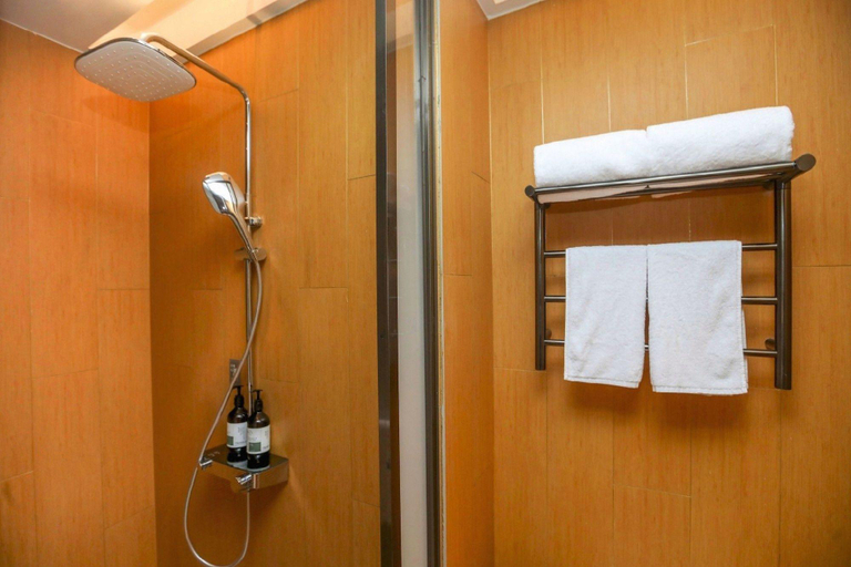 Bathroom 3, Ji Hotel (Shenzhen North Railway Station), Shenzhen