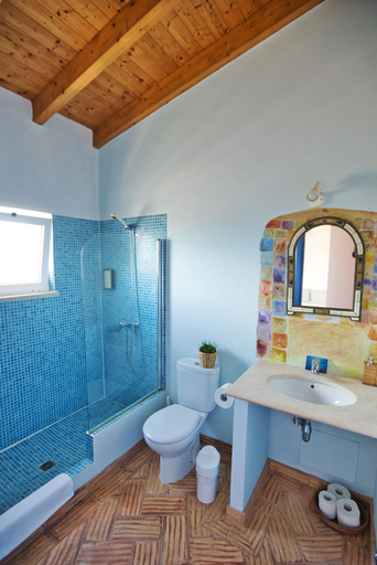 Bathroom, Monte Velho Retreat Centre, Aljezur