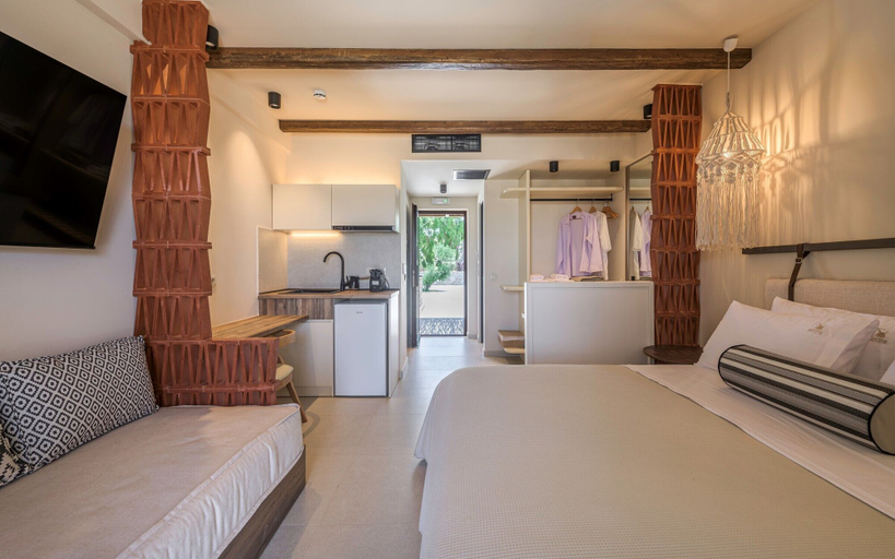 Room 3, Zefyria Luxury Suites, South Aegean