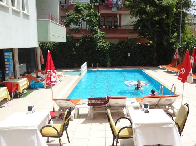 Food & Drinks 5, Kleopatra Blue Life Apart, Alanya