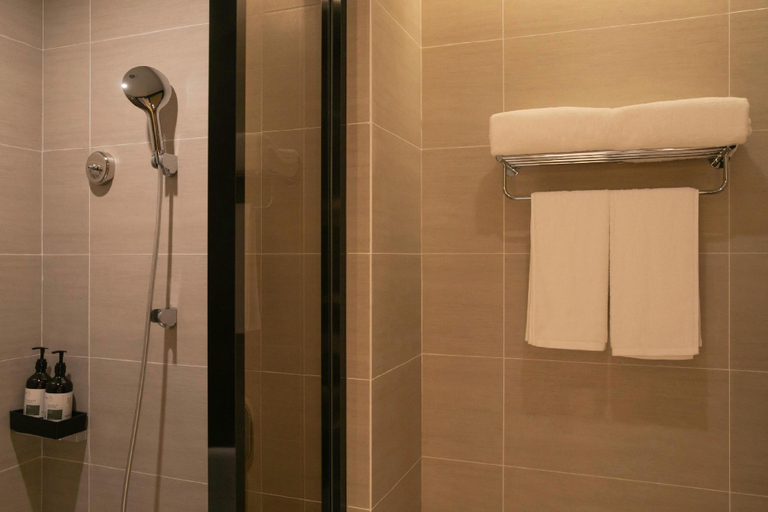Bathroom 4, Ji Hotel Daxing Biomedical Base Hotel, Beijing