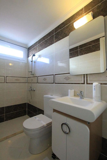Bathroom 5, Palm Bay Beach Hotel, Datça