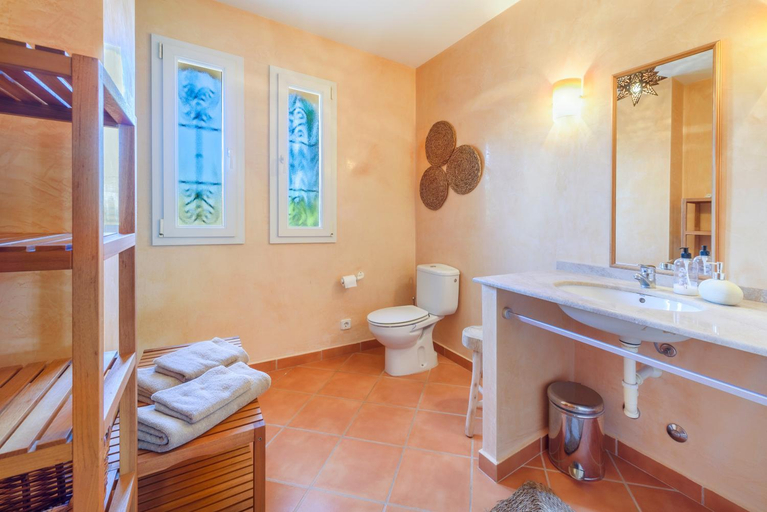 Bathroom 3, Villa Turo del Sol, Baleares