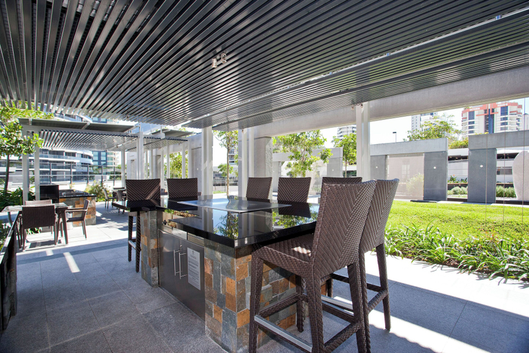 Food & Drinks 4, Oracle Resort, Broadbeach - Q Stay, Gold Coast