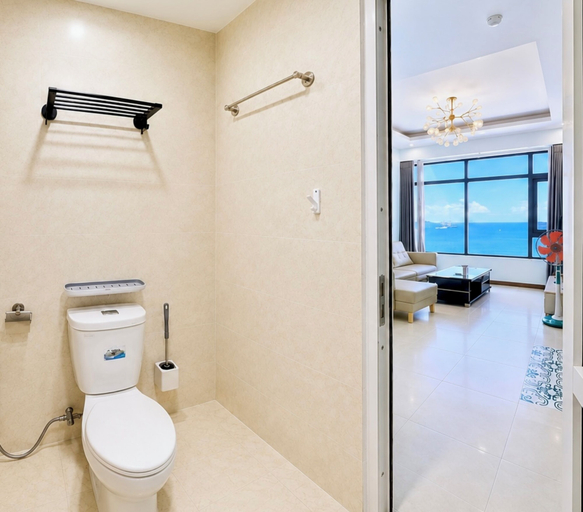 Bathroom 3, HQH Sea View Apartment, Nha Trang