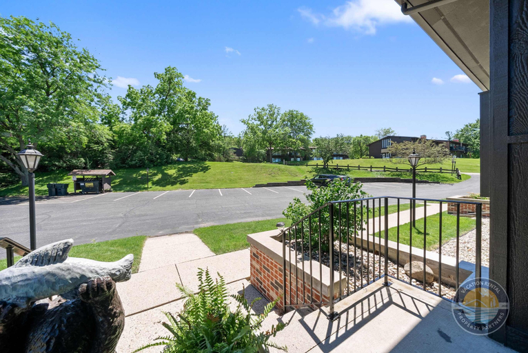 Interior 2, Modern Lake Geneva Condo With Views, Walworth