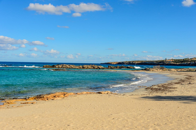 Others 3, Apartamento los Hermanos, Baleares
