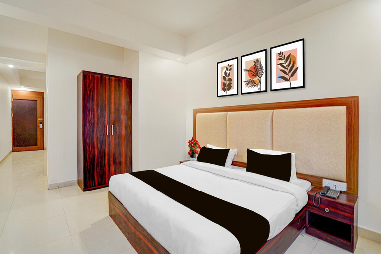 Room 3, Suite Room Friends Colony Lucknow, Lucknow