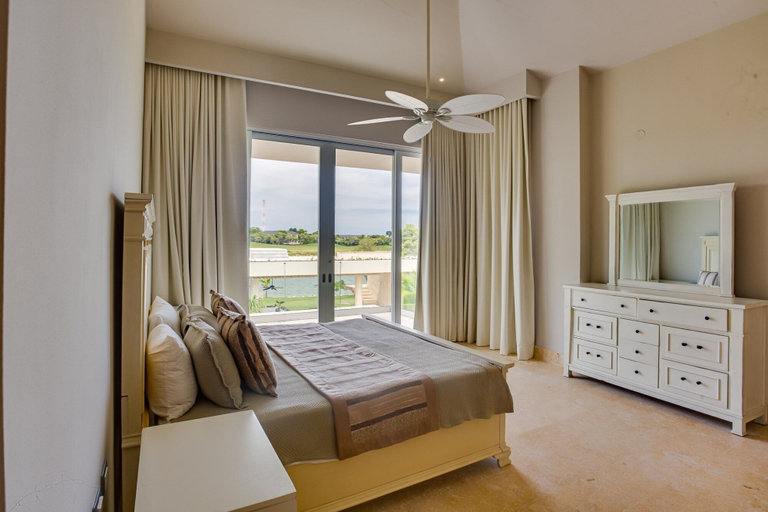 Room 4, Luxury 8BR Villa Hacienda Punta Cana, Salvaleon de Higuey