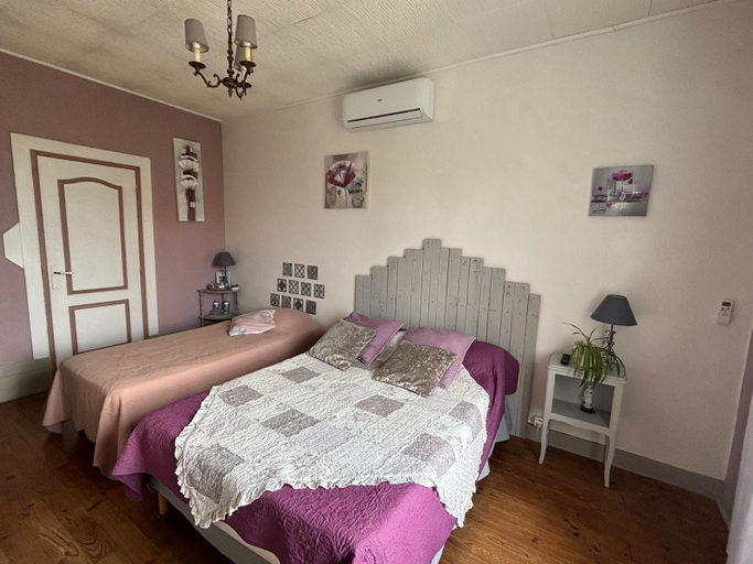 Bedroom 2, Le Châlet des Vignes, Dordogne