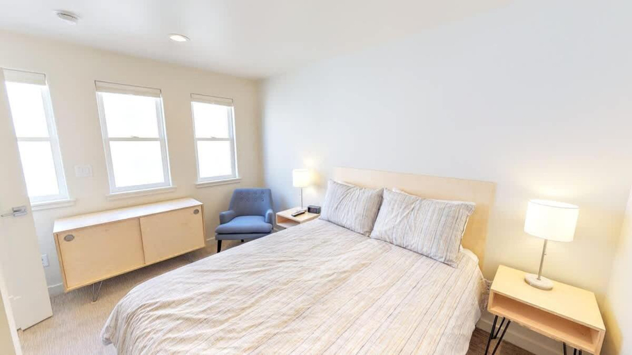 Bedroom 2, Slot Canyon #A, Grand