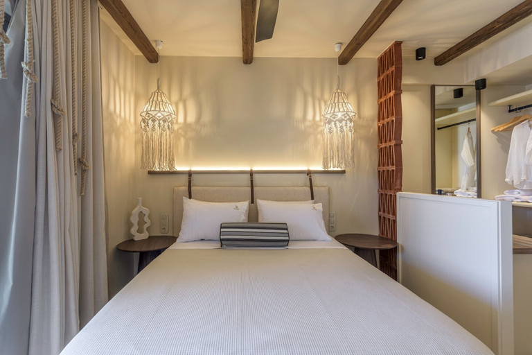 Room 1, Zefyria Luxury Suites, South Aegean