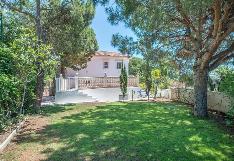 Others 2, Villa Domus Vesta, Málaga