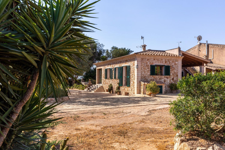 Others 2, Finca Es Turo, Baleares