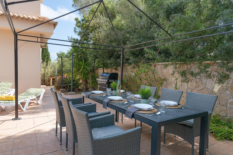 Food & Drinks 5, VILLA SON SERRA, Baleares