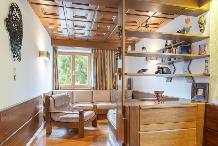 Others 3, Jagers Wohnung zwischen Ehrenberg und Neuschwanstein, Reutte