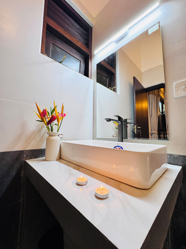 Bathroom 3, Namo Villa Habaraduwa, Habaraduwa