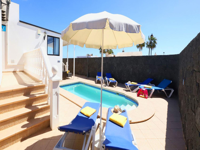Others 3, Cosy Lanzarote Villa 3 Bedrooms Heated Pool Villa Honey, Las Palmas