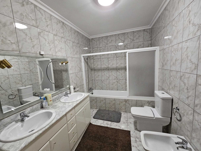 Bathroom 4, Poço do Barro Alojamento, Vila Flor