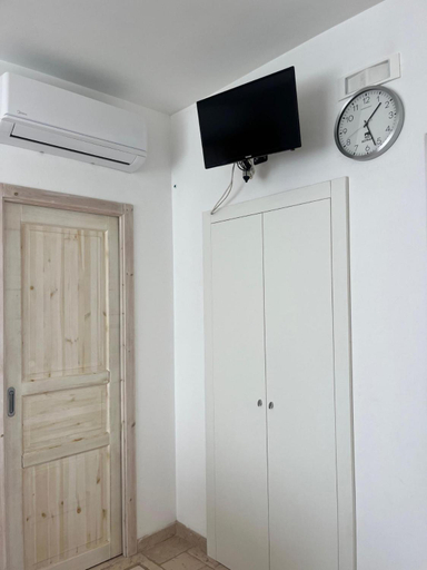 Bedroom, Uno', Bari