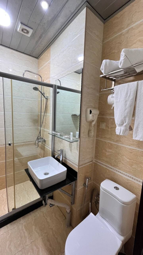 Bathroom 4, Royal Hotel, Baku