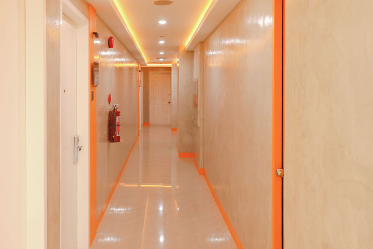 Hallway 5, Vibrant Hotel, Quezon City