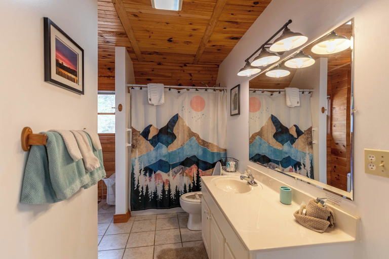 Interior 4, New River Retreat, Watauga
