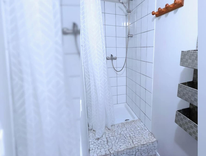 Room 2, Le Meubl Nomade 2 Bollaert Fac 2pers Parking, Pas-de-Calais