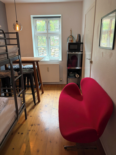 Others 4, Huset ved springvandet, Randers